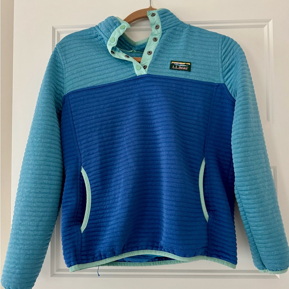 L.L. Bean Blue and Teal Pullover